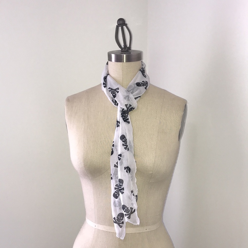 Scarf - Picture 6 of 6